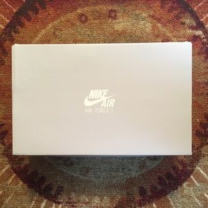 Nike Air Force 1